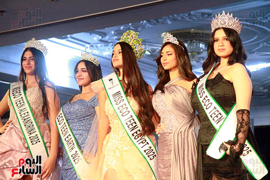 فرح حازم مع المتسابقات