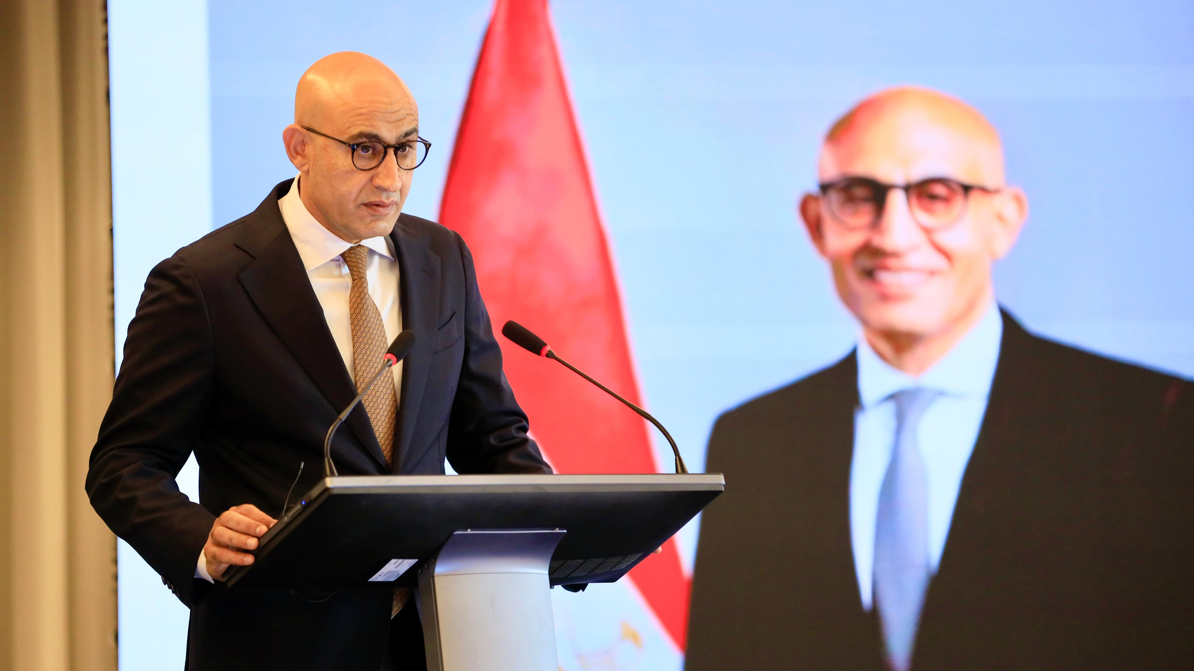 محمد عبد اللطيف وزير التربية والتعليم محمد عبد اللطيف وزير التربية والتعليم