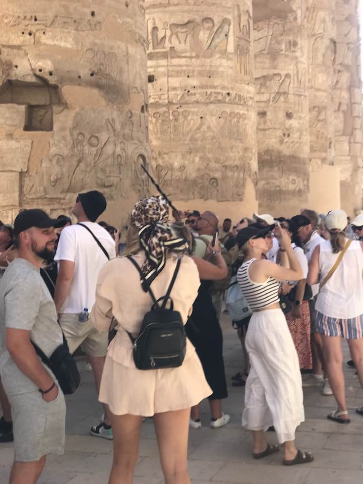 توافد سياحى كبير فى معابد الأقصر صباحاً