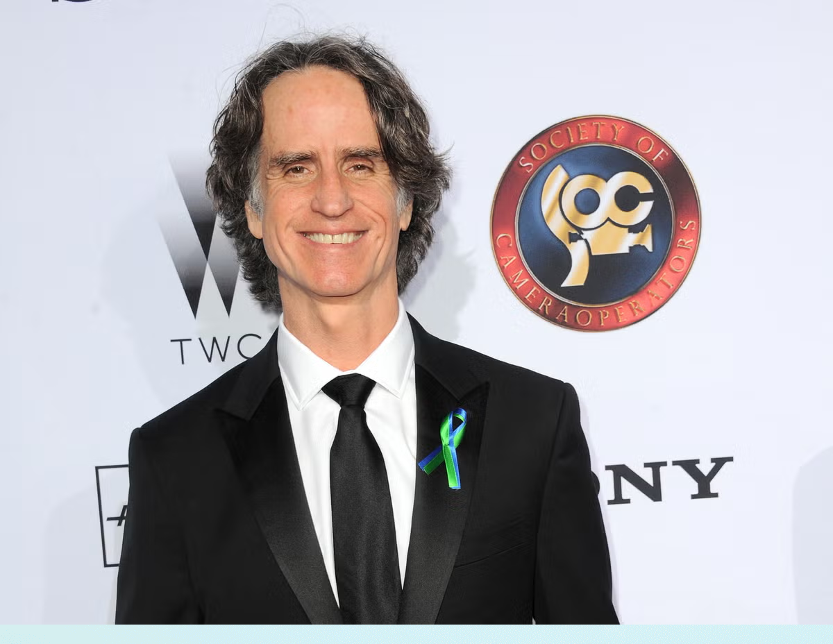 جاي روتش مخرج الفيلم والحائز على جائزة إيمى