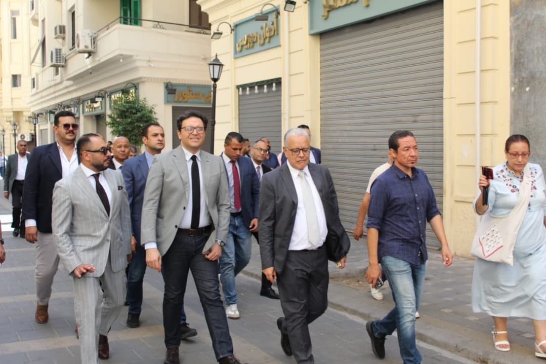 جولة وزير الثقافة بشارع النبي دانيال