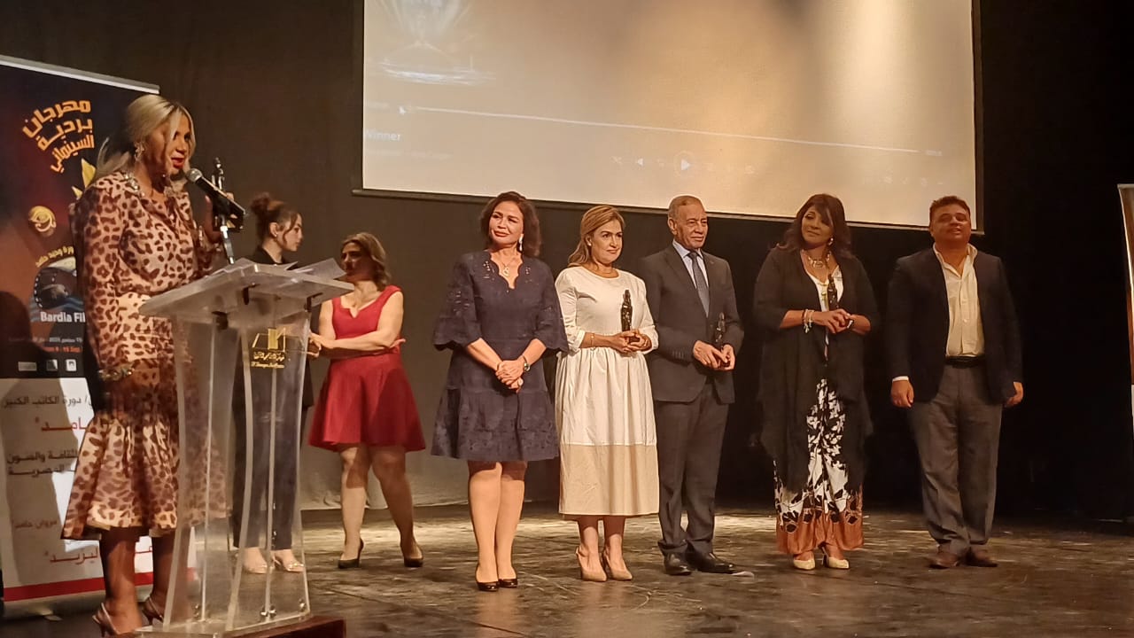 تكريم هالة صدقي وسيمون ومحمد فهيم في افتتاح حفل مهرجان بردية السينمائى (3)