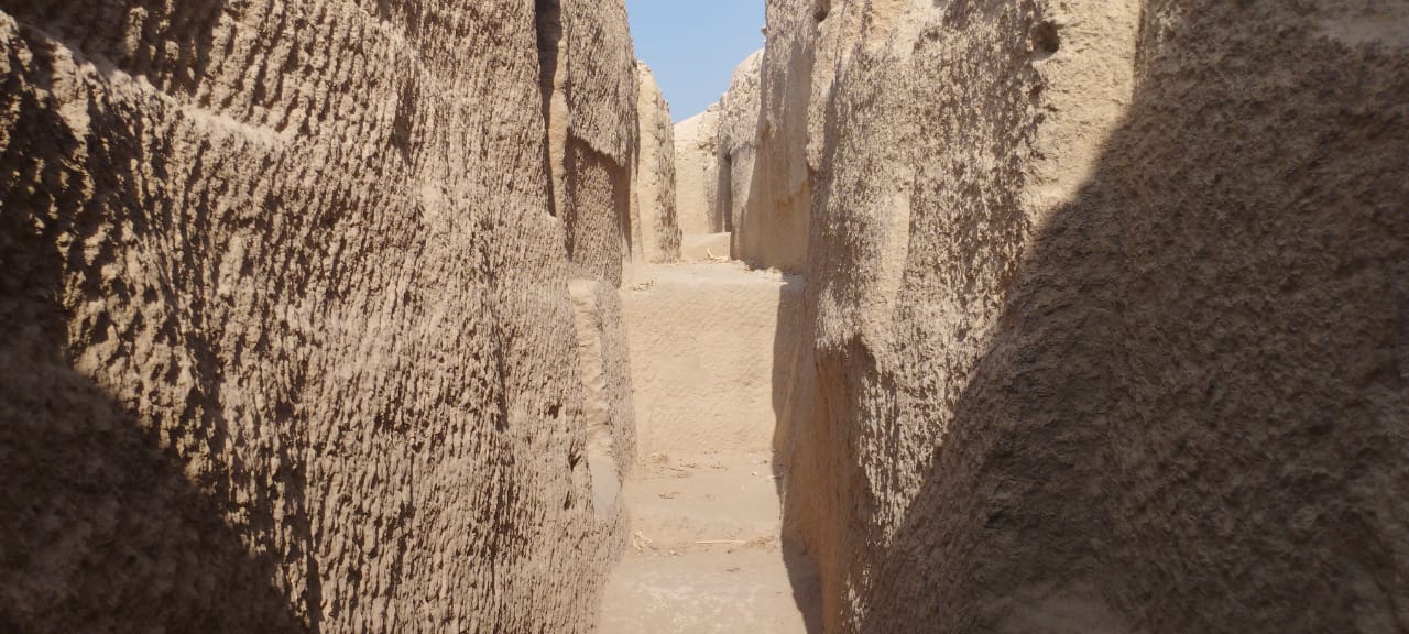 مقابر فريزر المنحوته فى الصخر (2)