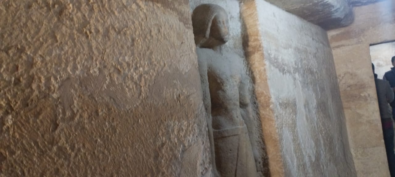 مقابر فريزر المنحوته فى الصخر (3)