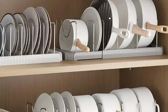 منظم الأواني