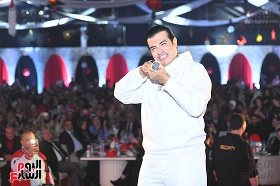 توفيق يداعب الجمهور