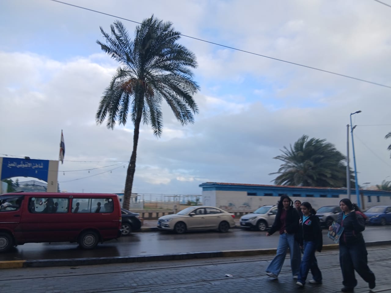 انتظام دخول طلاب محافظة الإسكندرية لأداء امتحانات الفصل الدراسي الأول انتظام دخول طلاب محافظة الإسكندرية لأداء امتحانات الفصل الدراسي الأول