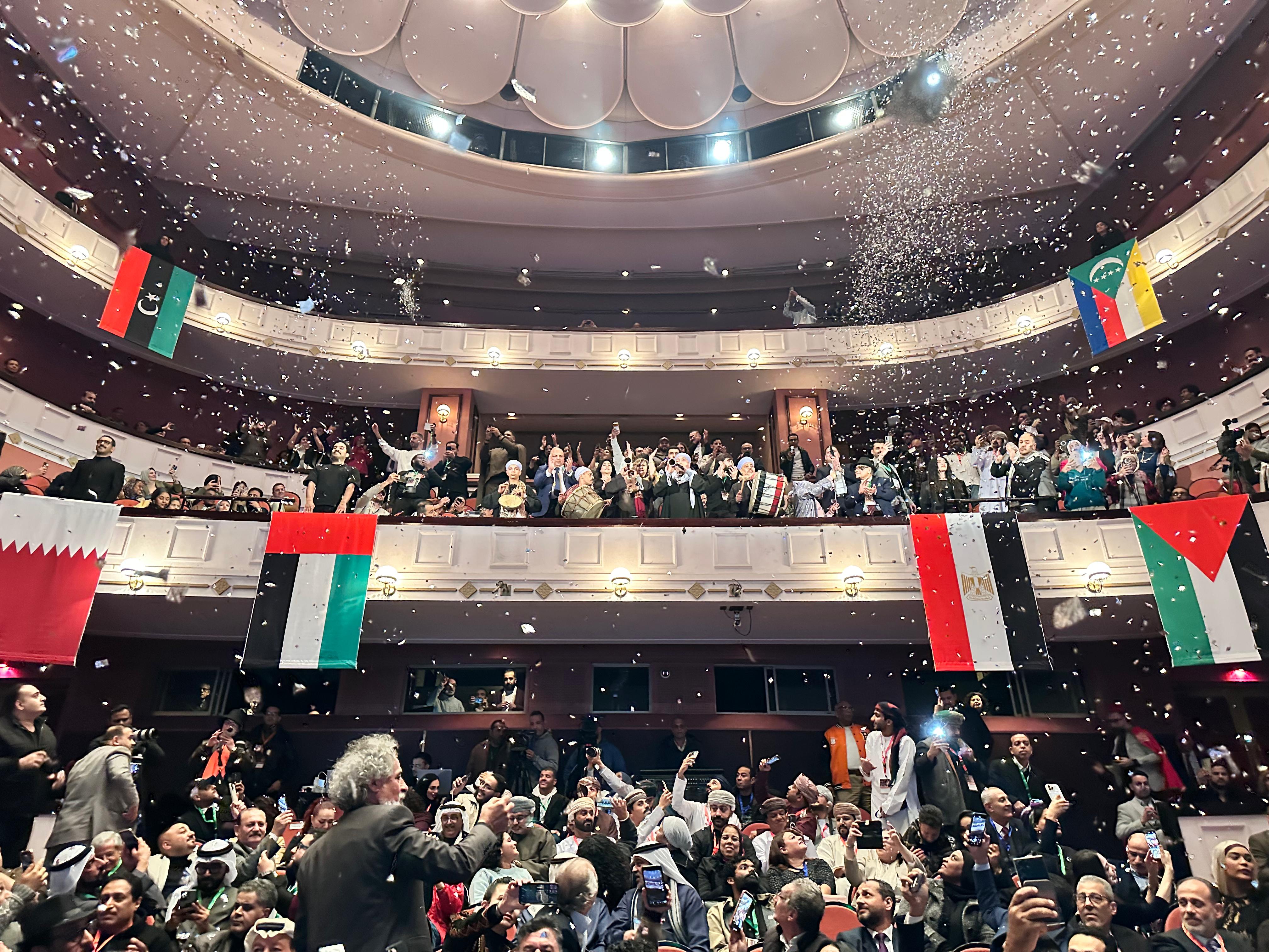 مهرجان المسرح العربي يفتتح فعاليات دورته الـ16 ويكرم 17 فنانا وخمس جهات مسرحية (9)