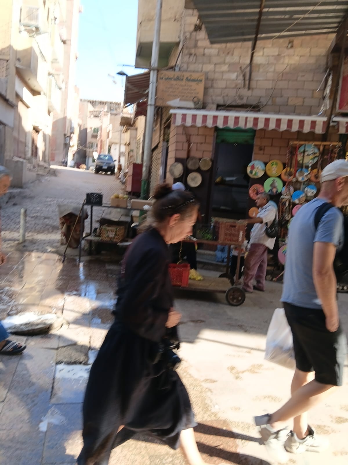 السوق القديم بأسوان يجذب السياح السوق القديم بأسوان يجذب السياح