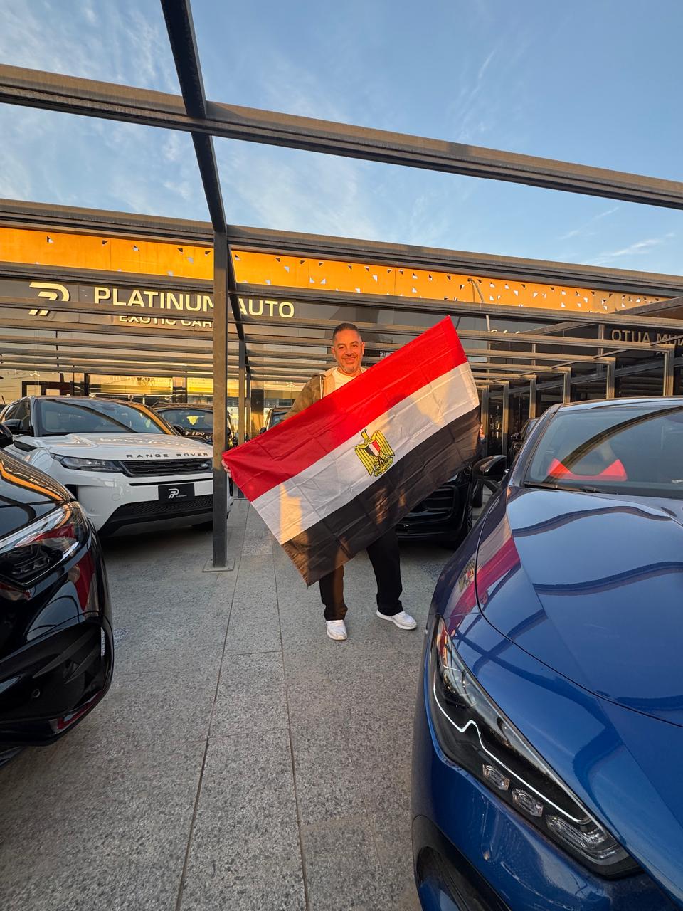 المخرج أحمد شفيق وفريق مسلسل «بيبو» يساندون منتخب مصر قبل مواجهة كوت ديفوار في أمم أفريقيا (2)