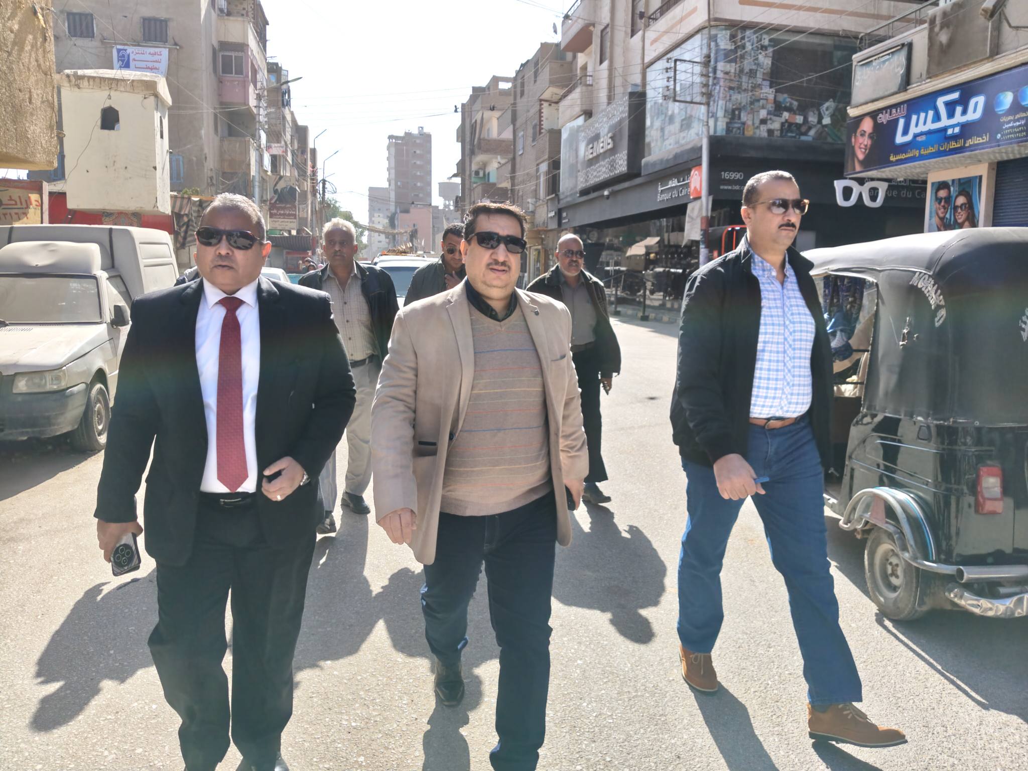 السكرتير العام المساعد بشوارع طهطا