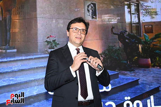 وزير الثقافة أحمد هنو وزير الثقافة أحمد هنو