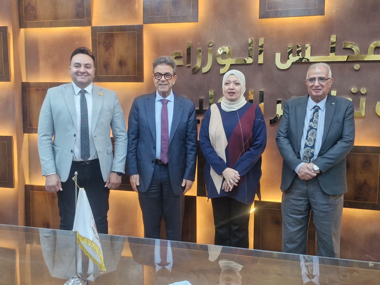 خلال لقاء نقيب الأطباء البيطريين أمين صندوق تطوير التعليم 