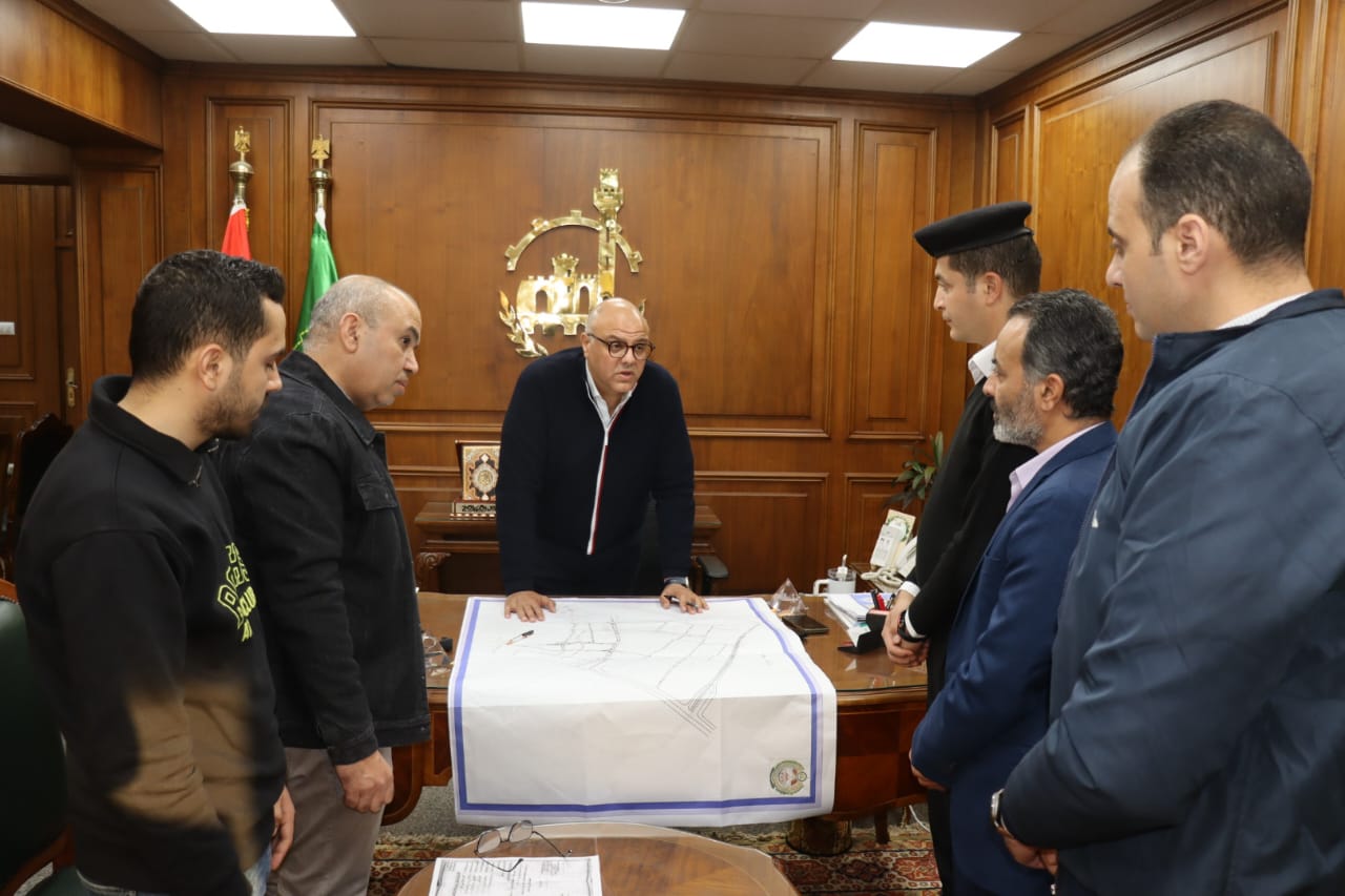 لجنة لدراسة حل الاختناقات المرورية ببنها وقت الذروة