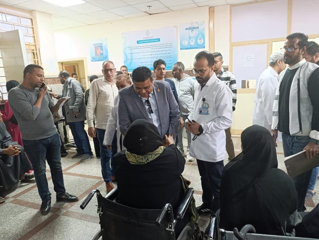 جانب من العمليات داخل مستشفى أسوان التخصصى (12)