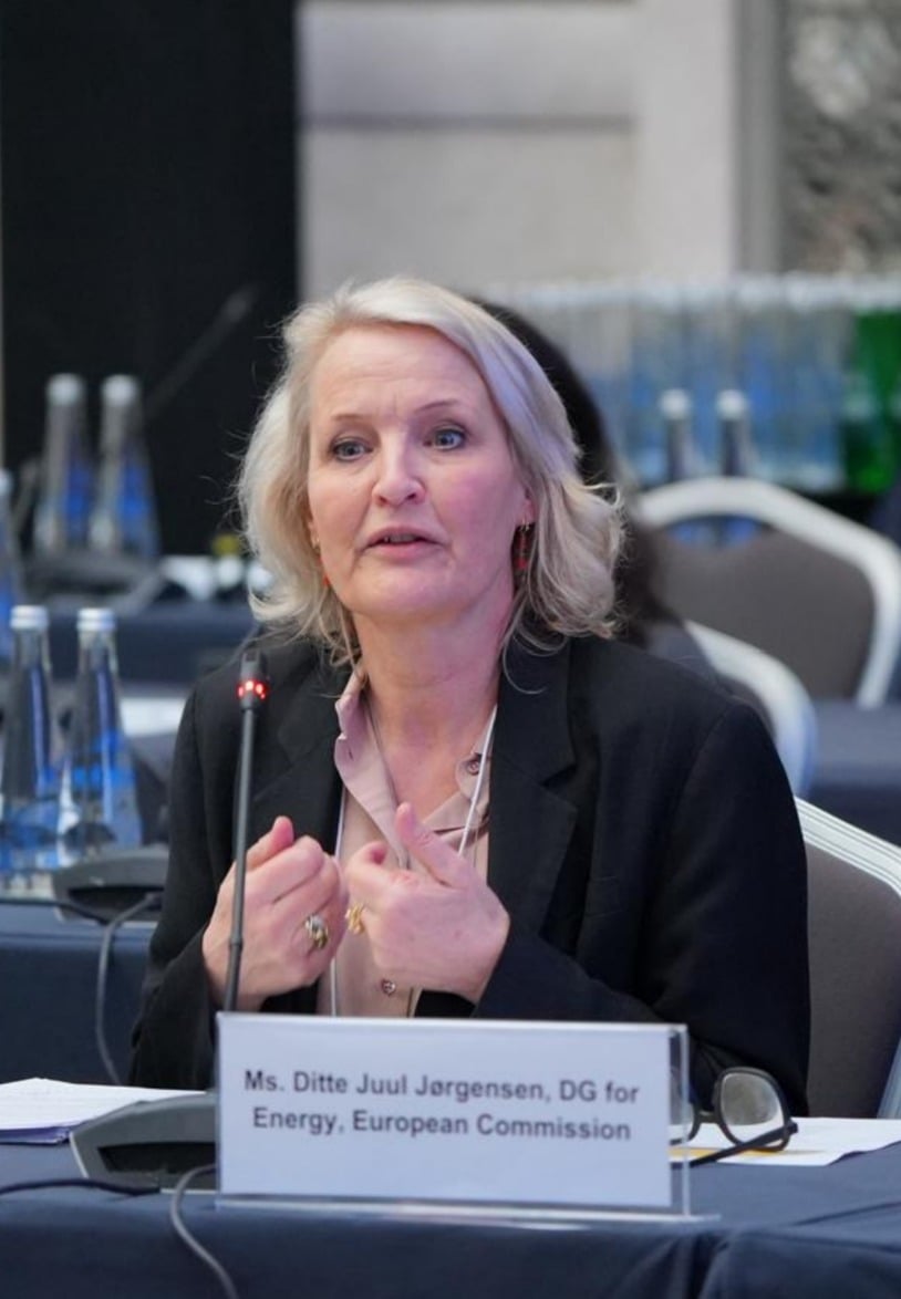 191c9619-9293-4a6e-b984-b85b68d4320e