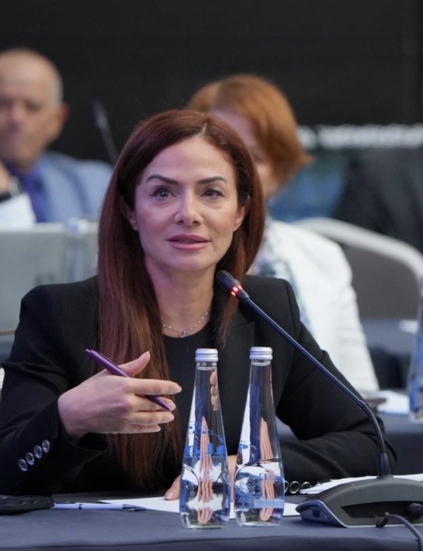 ميريام دالى وزيرة البيئة والطاقة والنظافة العامة في مالطا ميريام دالى وزيرة البيئة والطاقة والنظافة العامة في مالطا