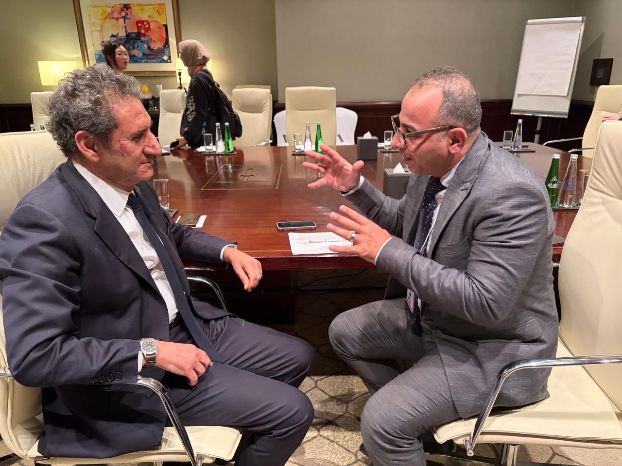 033ad101-4afd-400f-9770-730d291dcd20