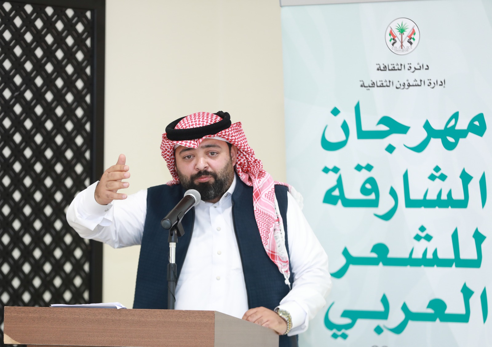 الشاعر خالد الحسن