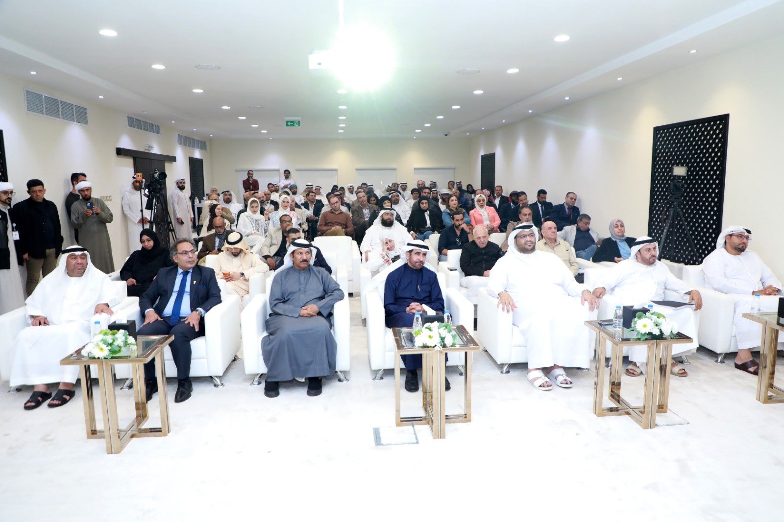 خلال ختام مهرجان الشارقة للشعر العربي