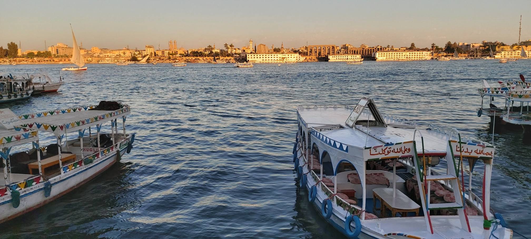 مراكب النيل رحلات خاصة ومبهجة لسياح العالم