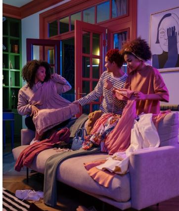 الملابس والألوان