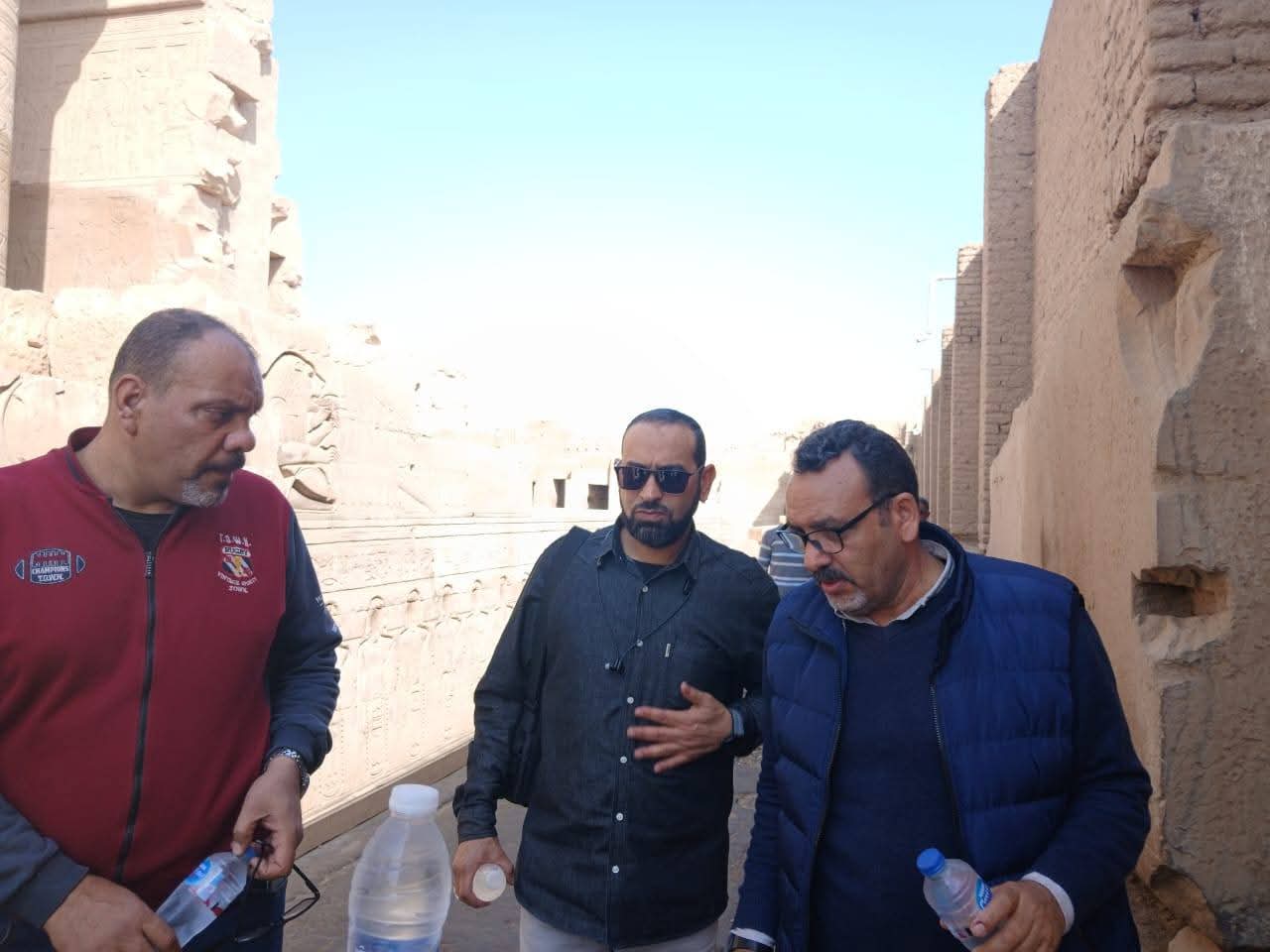 مسئولو الآثار