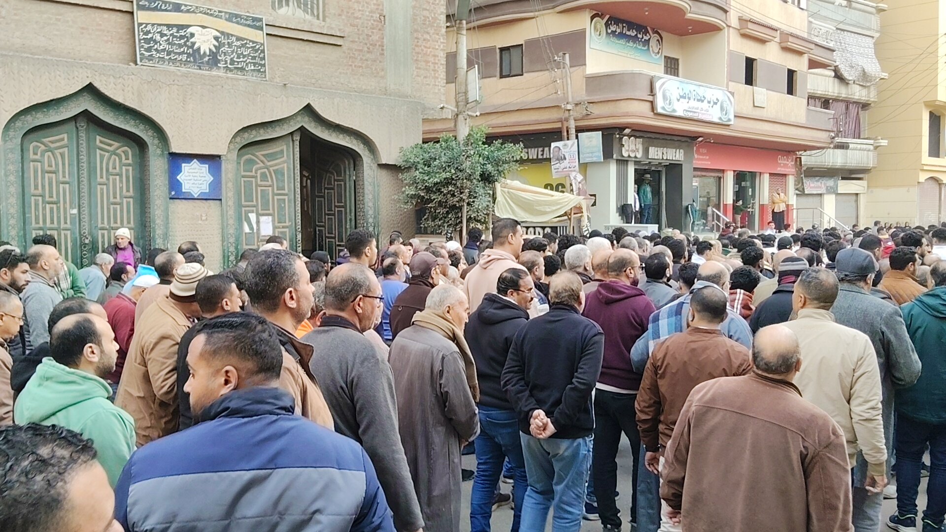 تشييع جنازة سيدة المحمودية