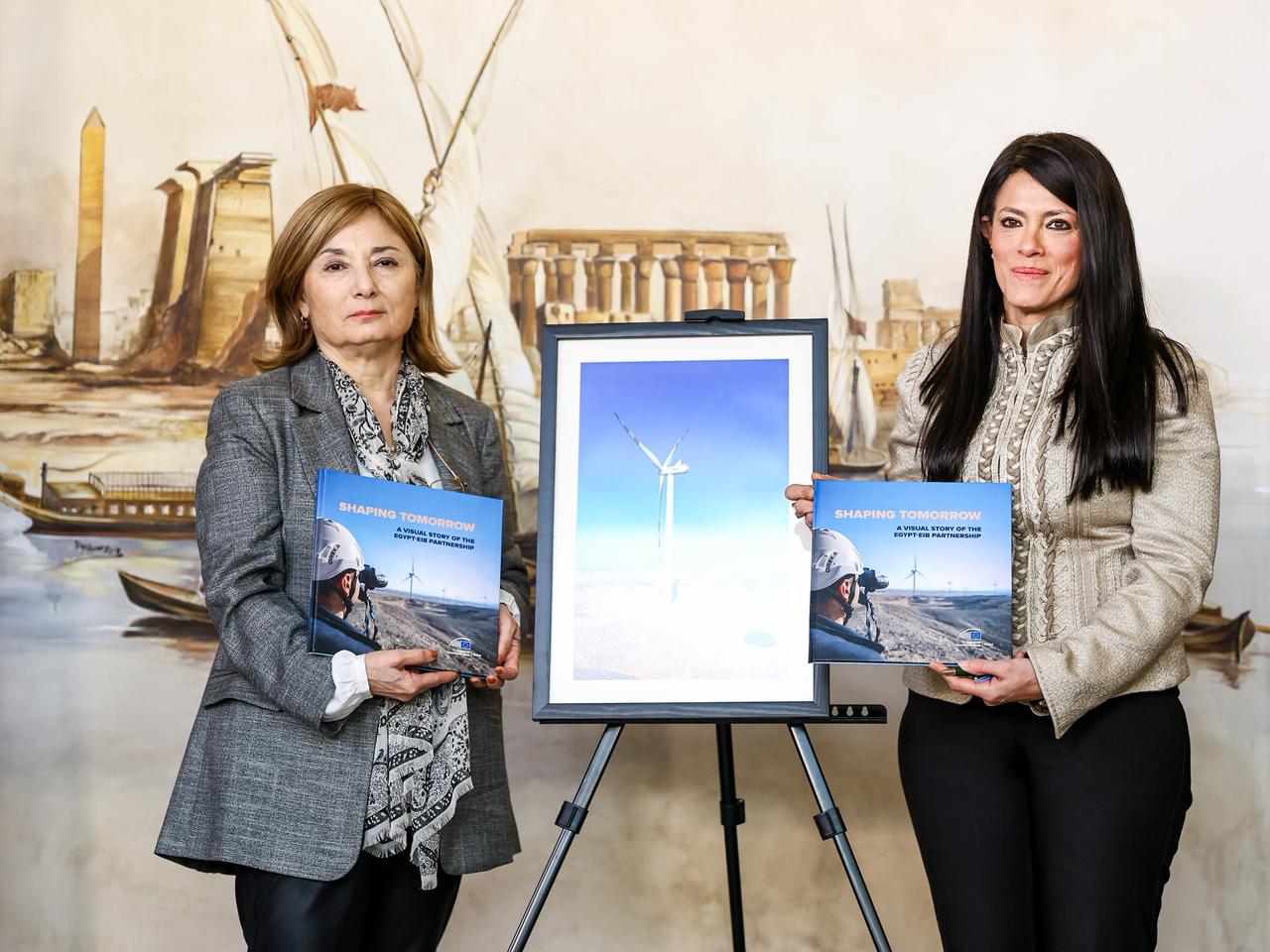 cfae4b71-a91b-48d2-ac5d-2546e35760ba