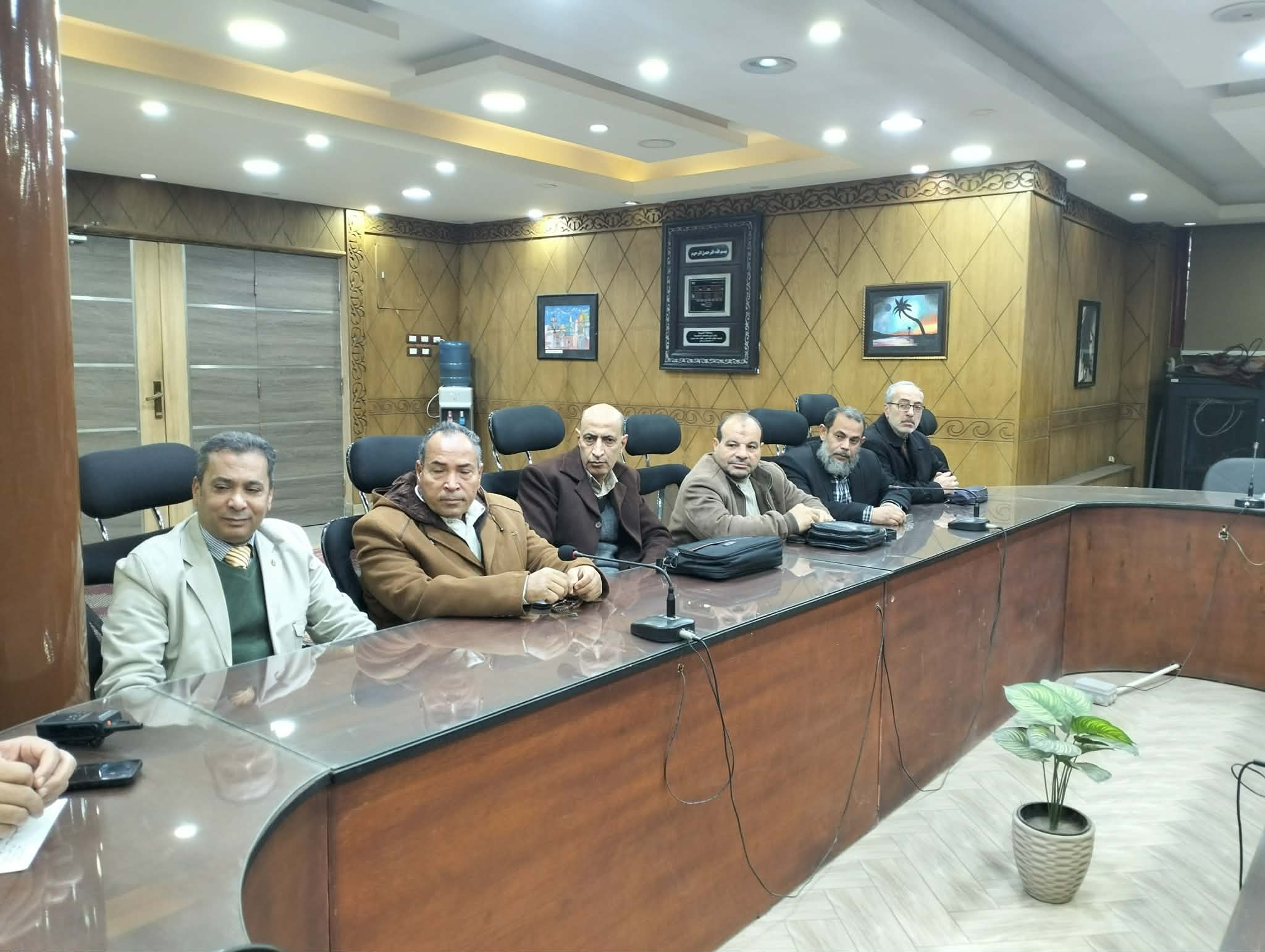 قيادات تعليم القليوبية خلال الاجتماع