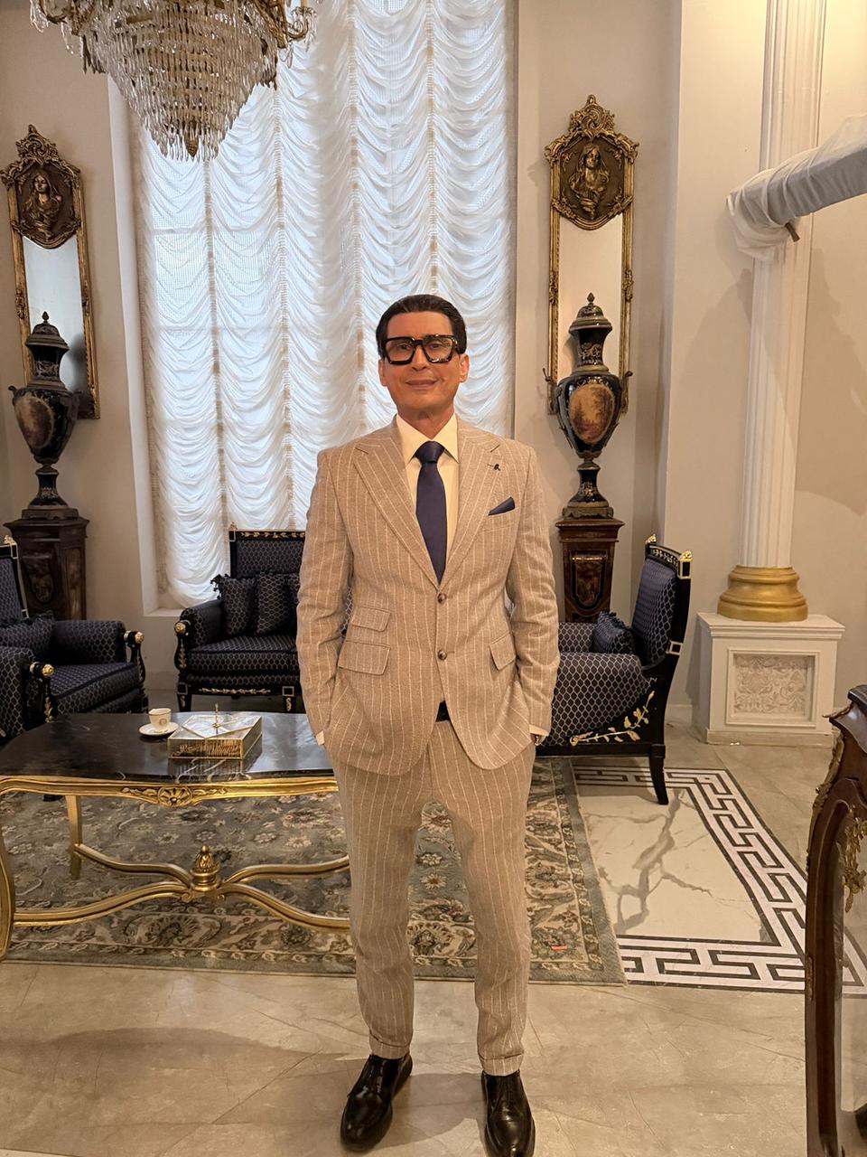 احمد عيد يفاجيء الجمهور باسرار حياة نديم الراعي (4)