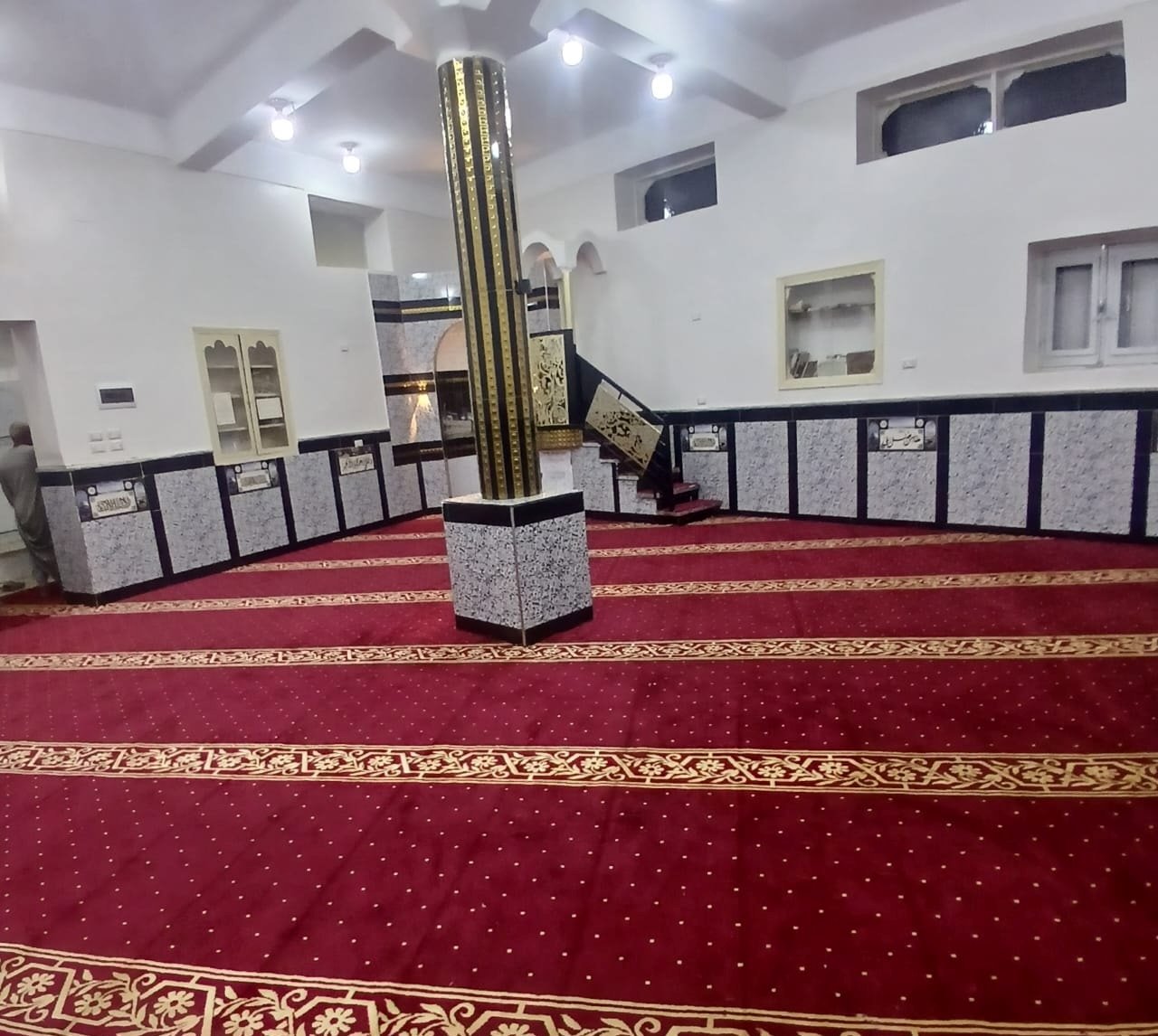 أوقاف الأقصر تنهى فرش مسجد الرحمن بالرزيقات قبلى