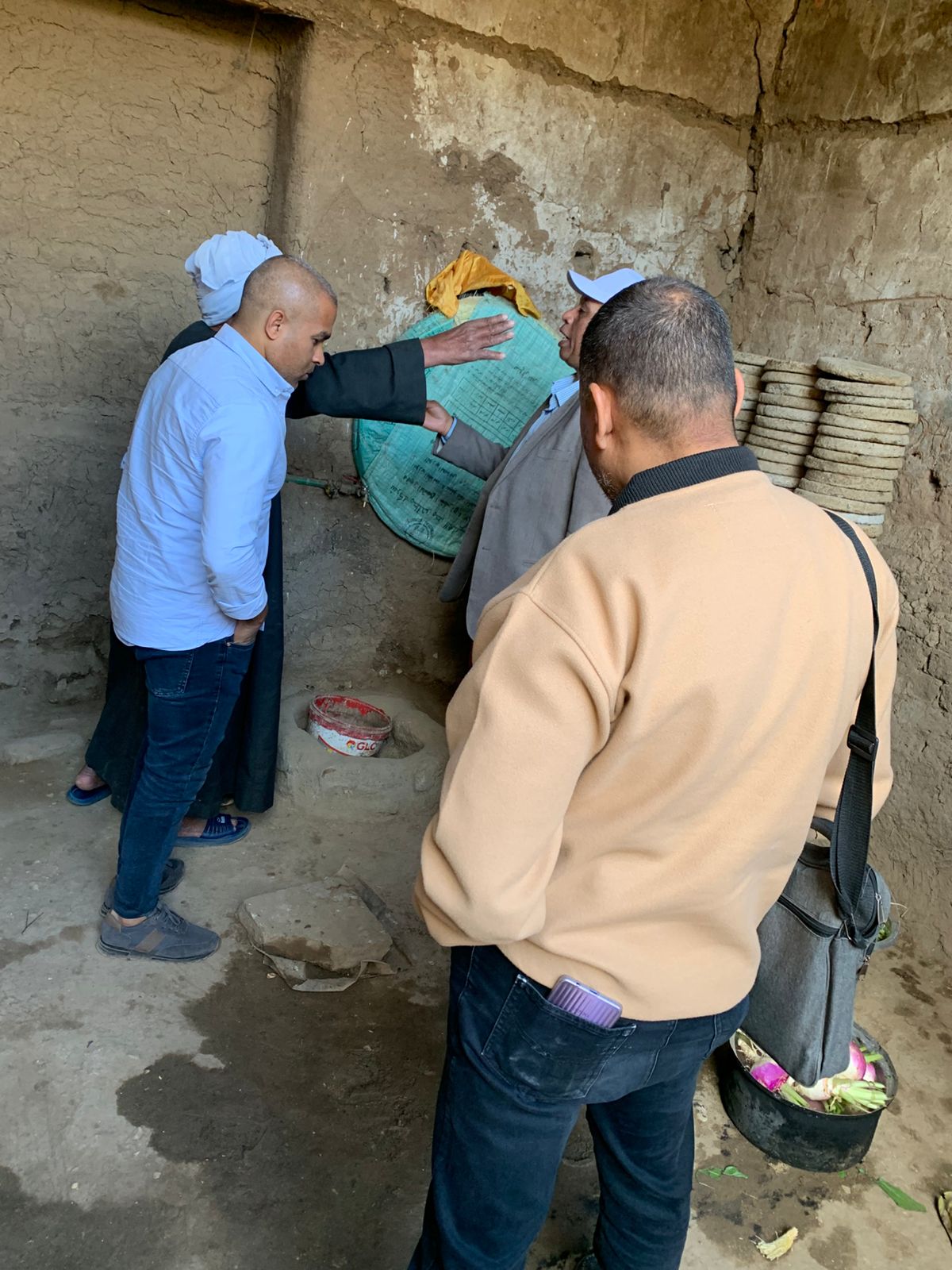 ضبط منظومة الاستهلاك وحماية الشبكات والوصلات غير القانونية بالأقصر ضبط منظومة الاستهلاك وحماية الشبكات والوصلات غير القانونية بالأقصر