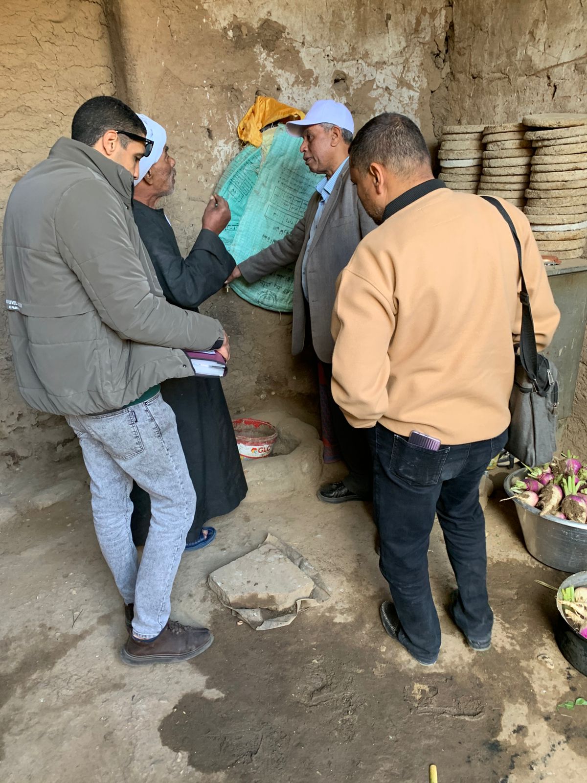 شركة مياه الأقصر ترصد ميدانياً ضبط منظومة الاستهلاك وحماية الشبكات شركة مياه الأقصر ترصد ميدانياً ضبط منظومة الاستهلاك وحماية الشبكات