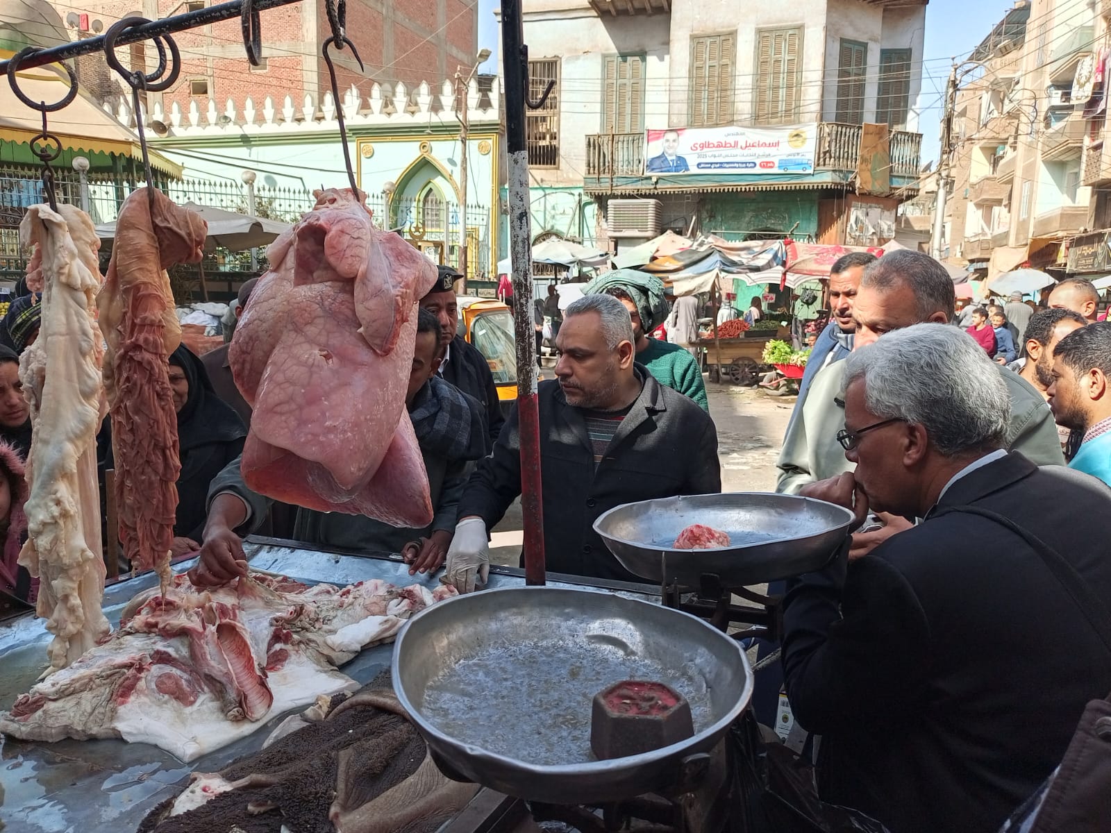 مرور بالأسواق  فى جرجا 