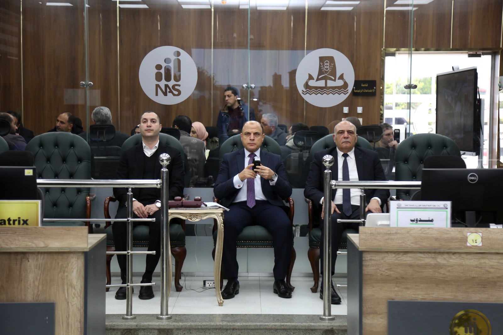 محافظ كفر الشيخ يتابع رفع مياه الامطار من غرفة العمليات