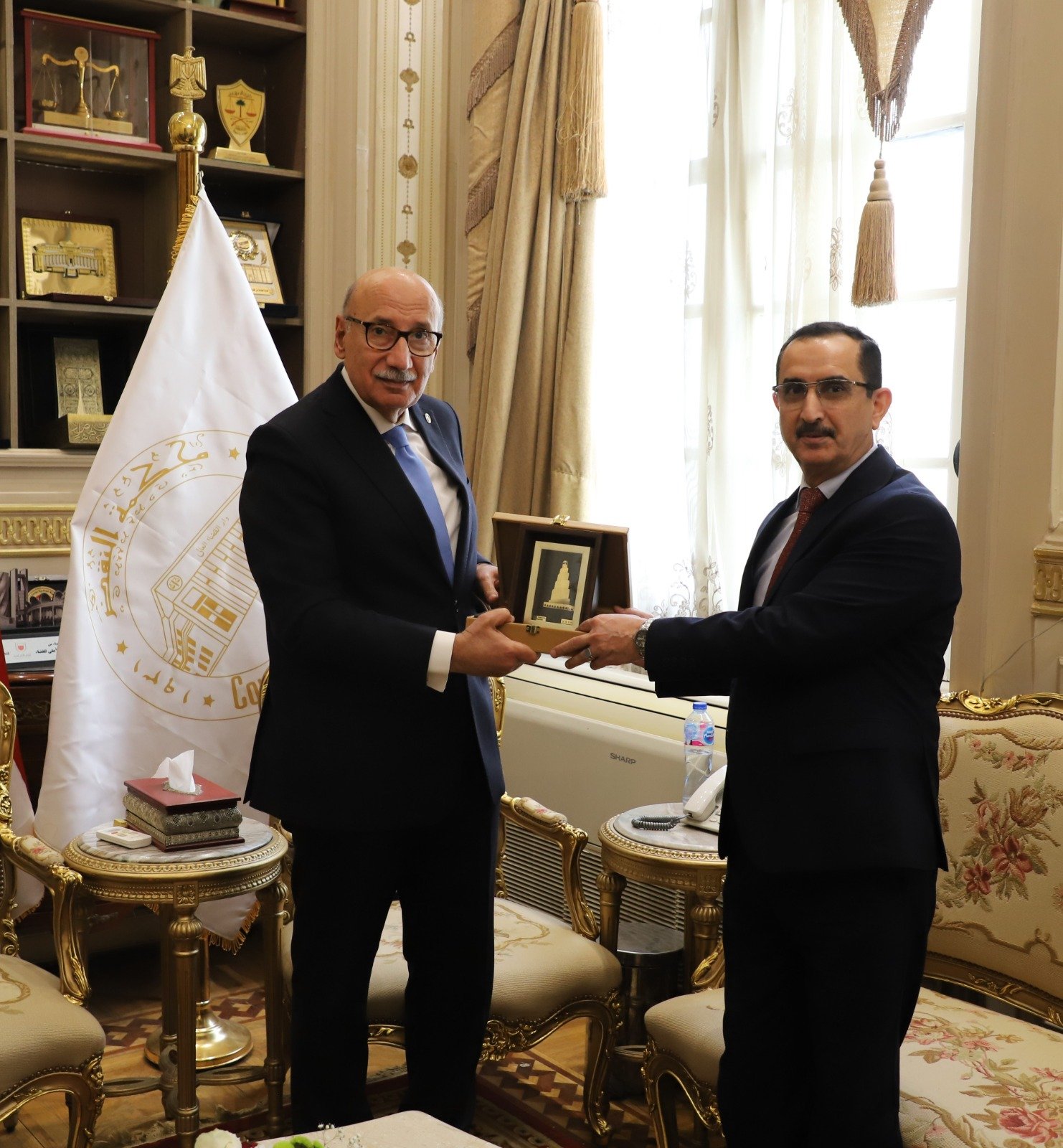 رئيس مجلس القضاء الأعلى يستقبل رئيس محكمة تمييز قوى الأمن الداخلي لجمهورية العراق (4)