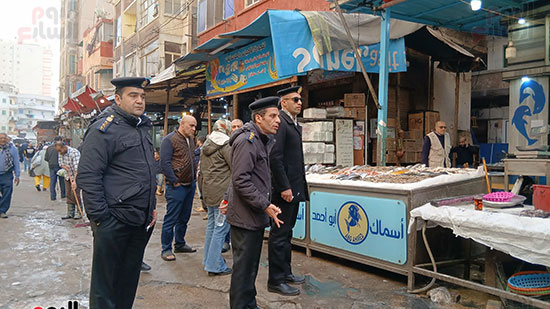 شرطة-المرافق-في-حملة-بسوق-الميدان-الإسكندرية