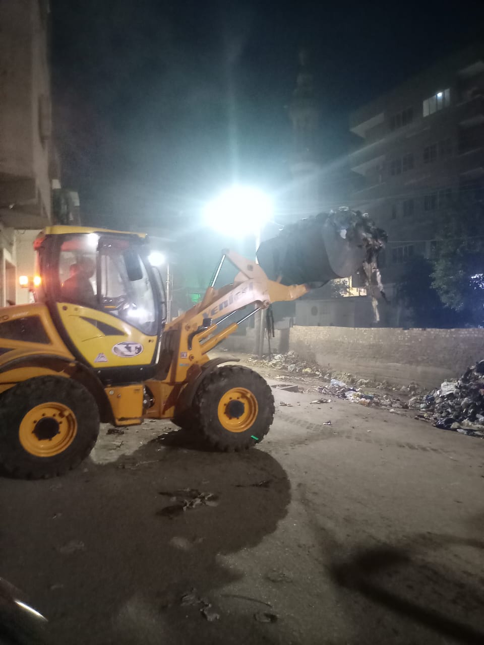 الحملات مستمرة بالمساء 