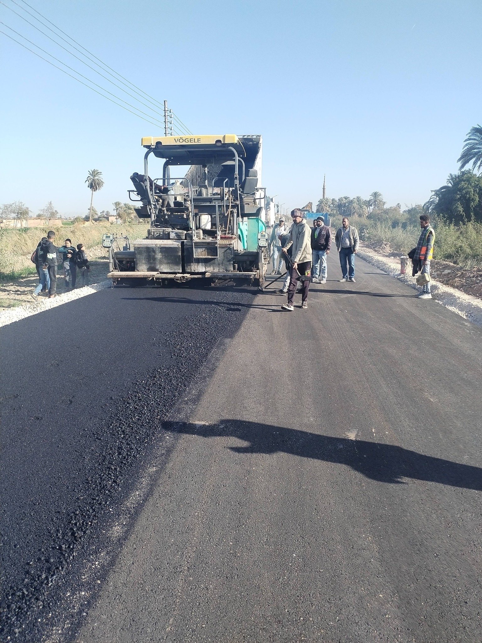 معدات الرصف بطرق المراغة