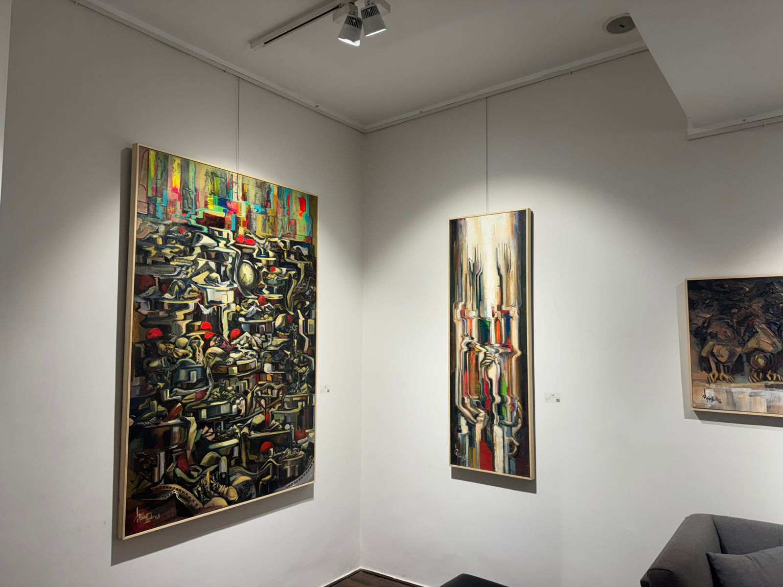 لوحات من معرض مها إبراهيم