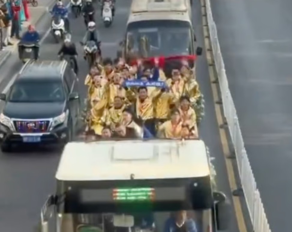 احتفالات الفريق 