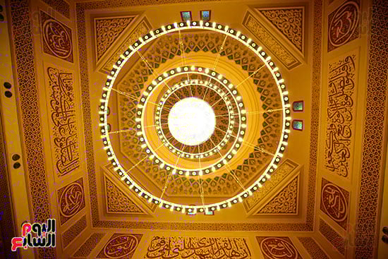 تفاصيل دقيقة تبرز جمال المسجد