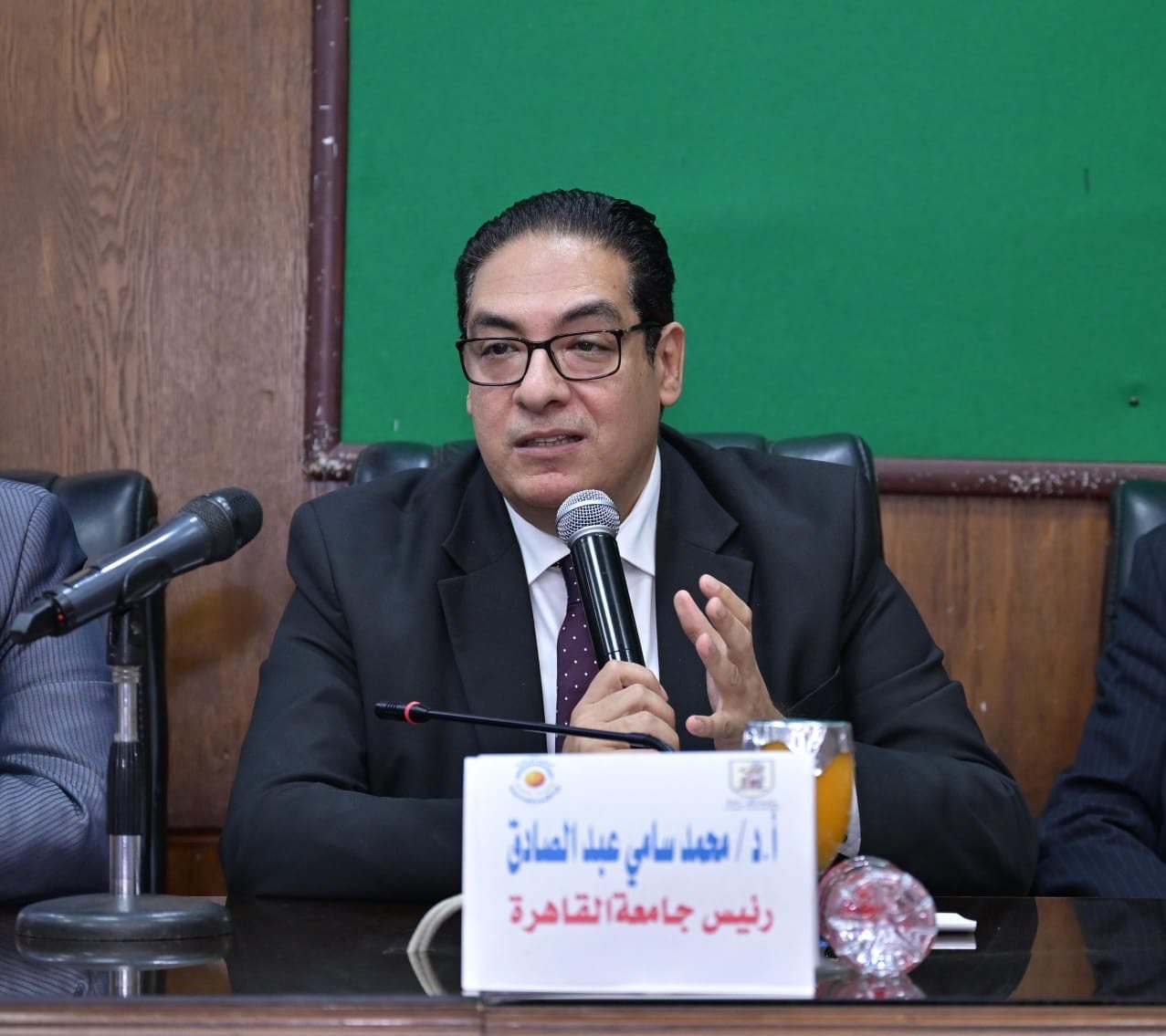 رئيس الجامعة رئيس الجامعة