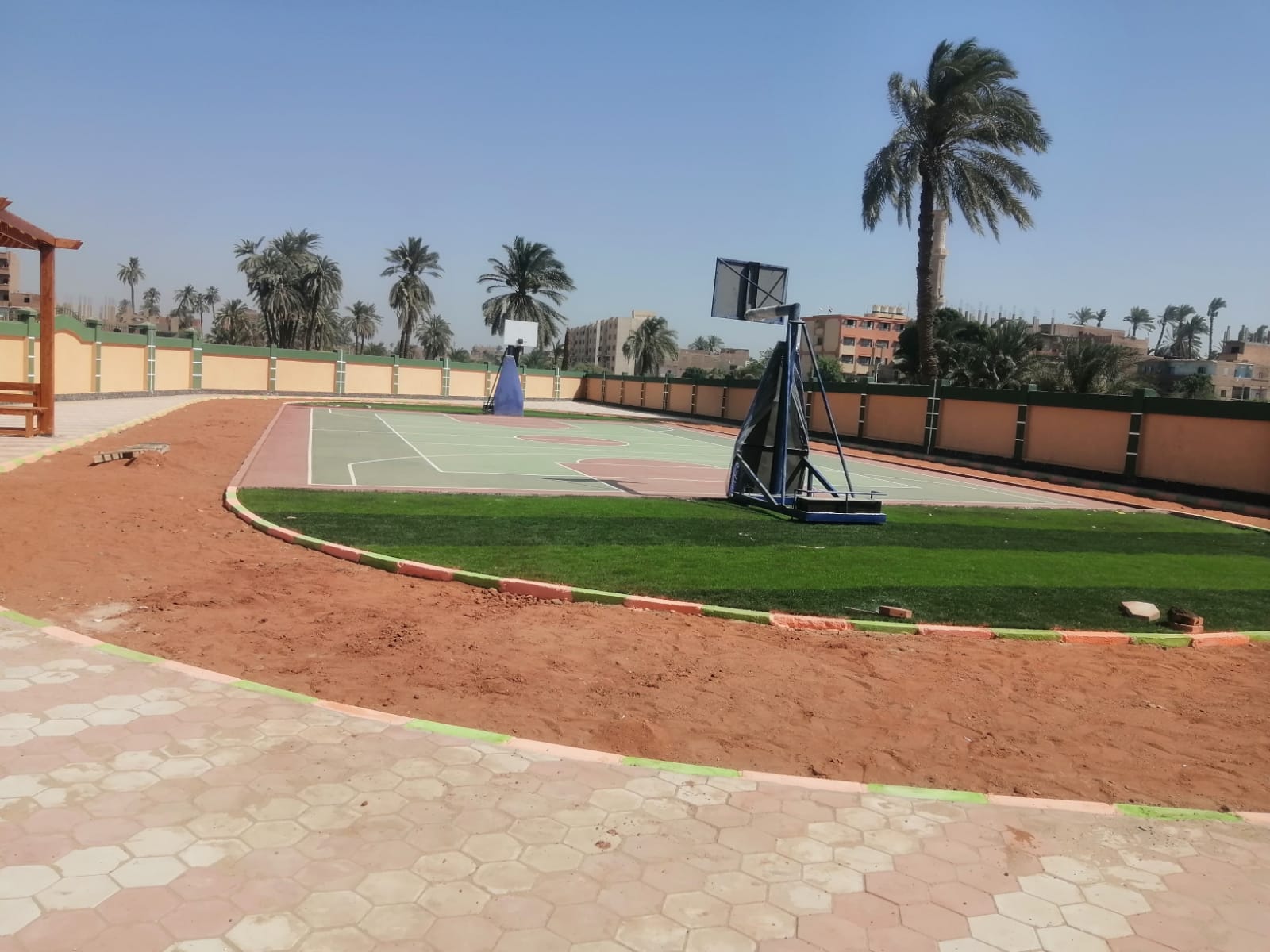 ملاعب المدرسة ملاعب المدرسة