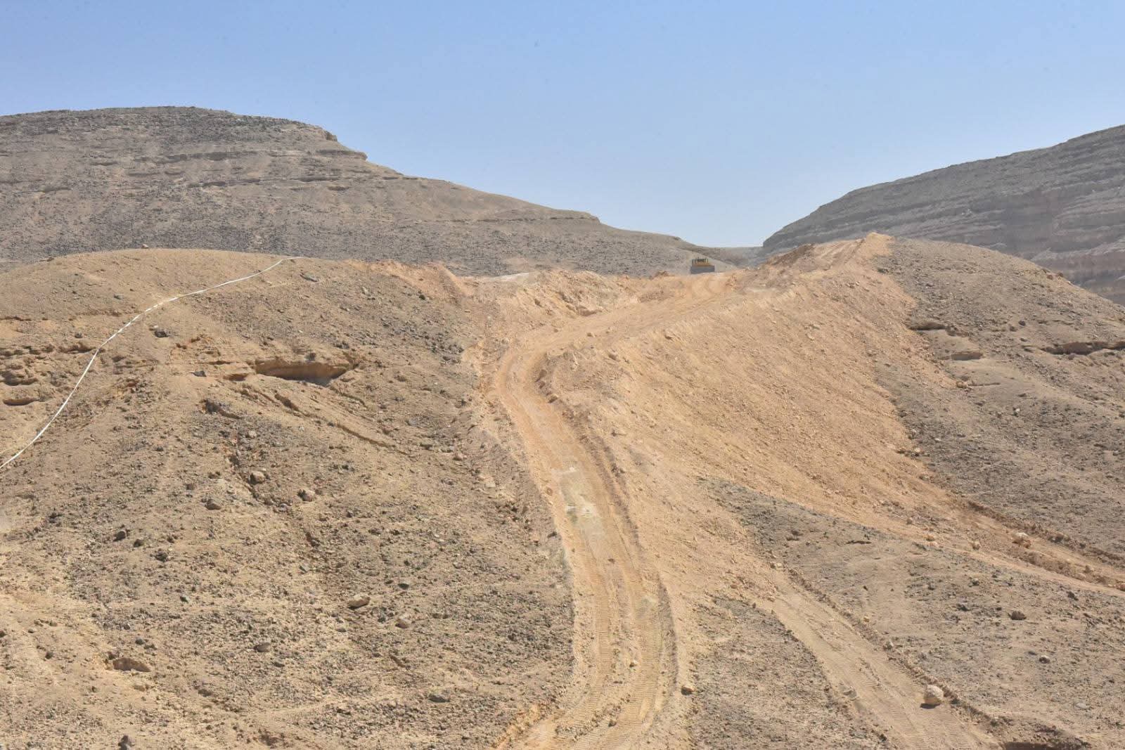 محور اسيوط -البحر الأحمر