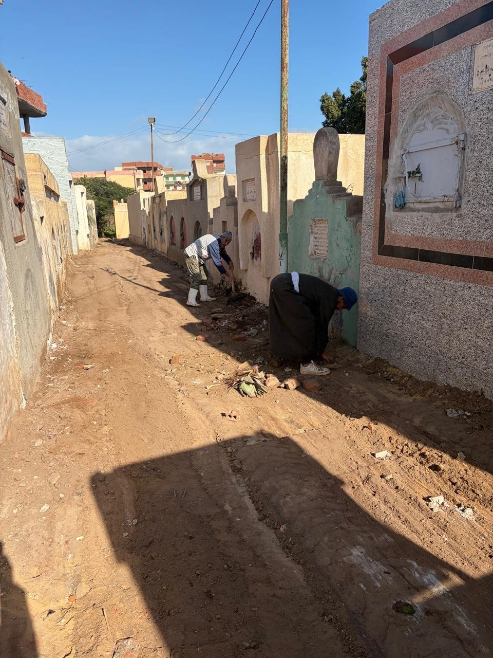رصف شوارع مقابر قرية كوم النجار بمحافظة الغربية  بالأنترلوك (5)