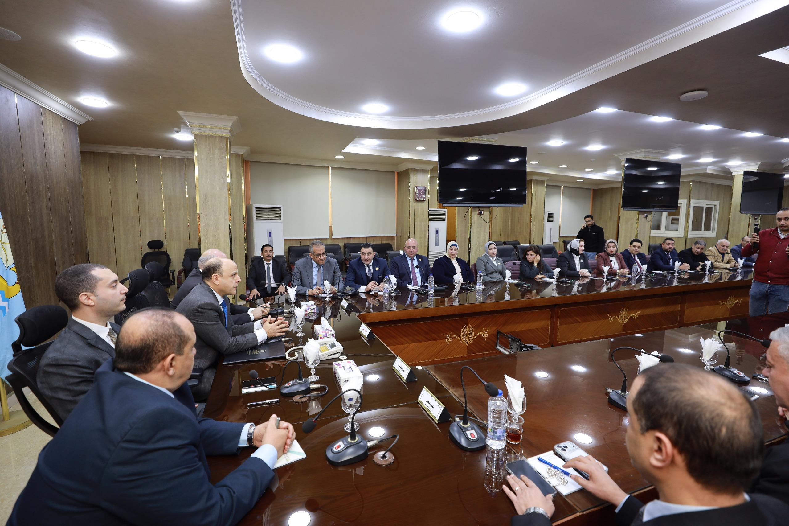 أعضاء وعضوات المجلس