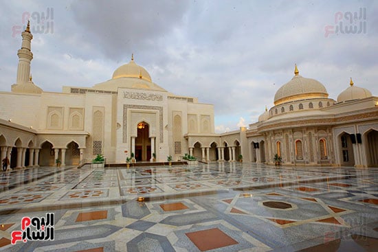 عناية واضحة بكل تفاصيل المسجد