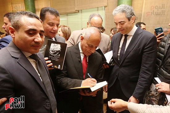 توقيع كتاب أحمد موسى (38)